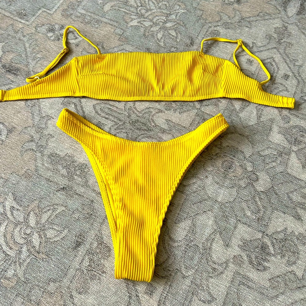Hollister swim suit